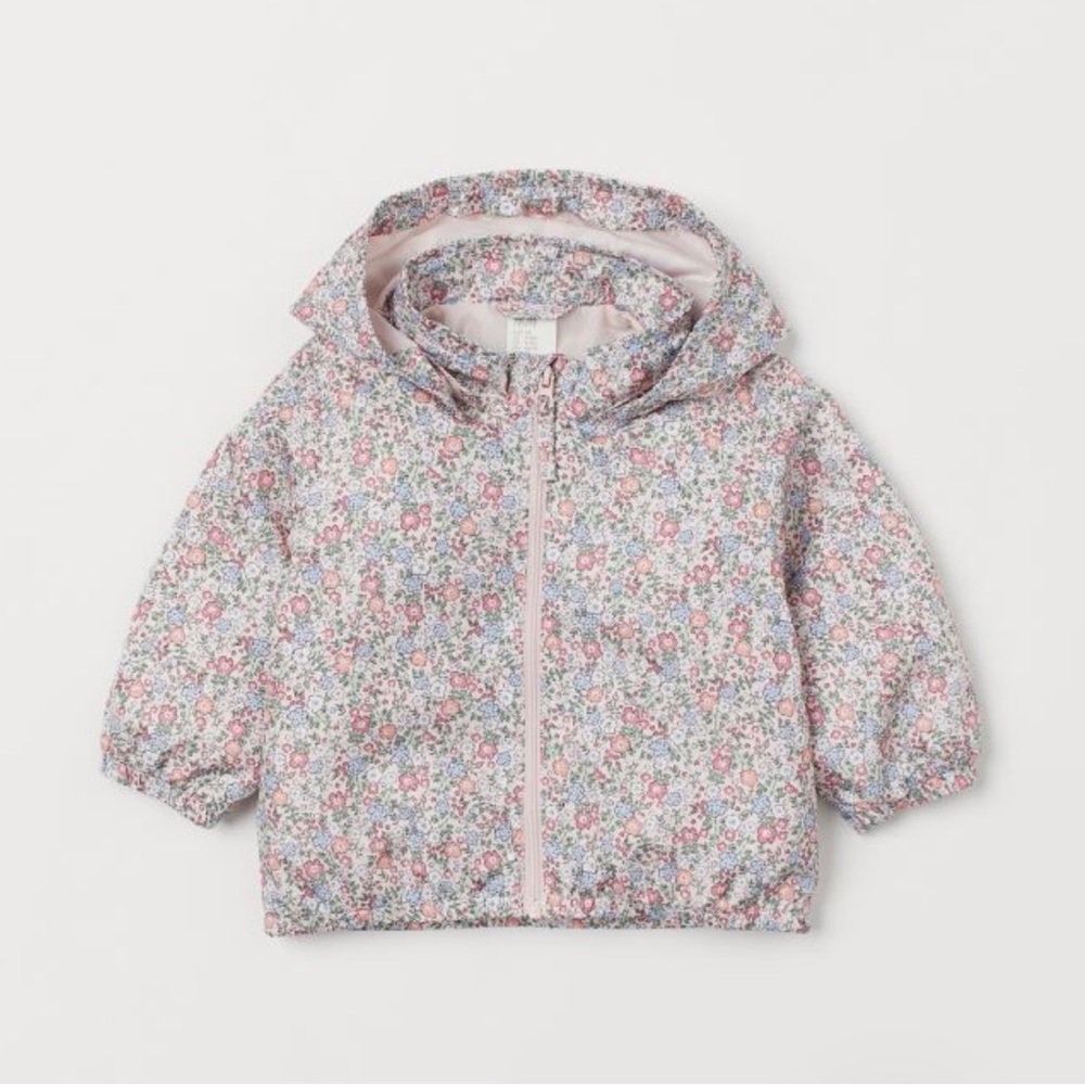 Patterned light windbreaker